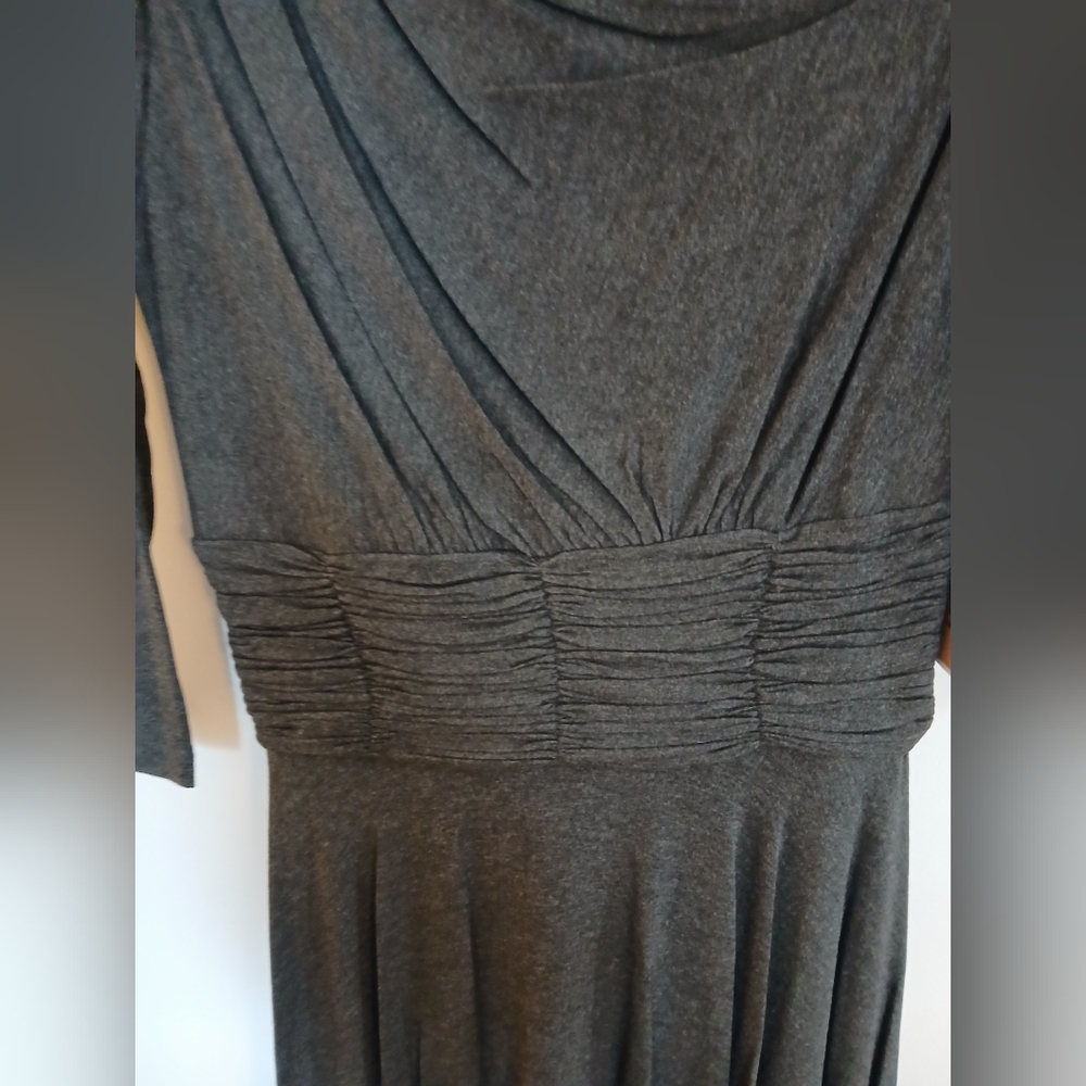 NWT NUE by Shani Elegant Grey Women's Dress, Size 6 - Picture 7 of 16